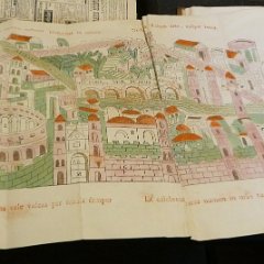 P1180434....presenta alcuni documenti e curiosità, con competenza storica e didattica.